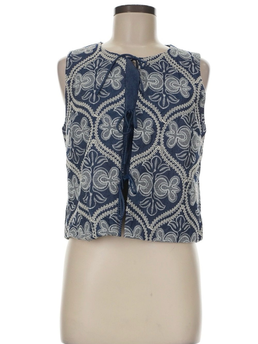 Greylin Navy and White Embroidered Tie-Front Crop Top -Medium